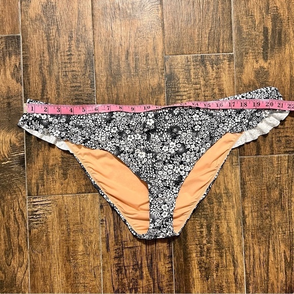 Nwt J Crew French Terry Ruffle Bikini Bottoms in Valley Floral, Size 2X - Picture 14 of 16